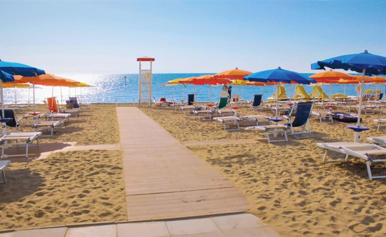 Appartamenti Fungo Lignano Sabbiadoro Exteriör bild