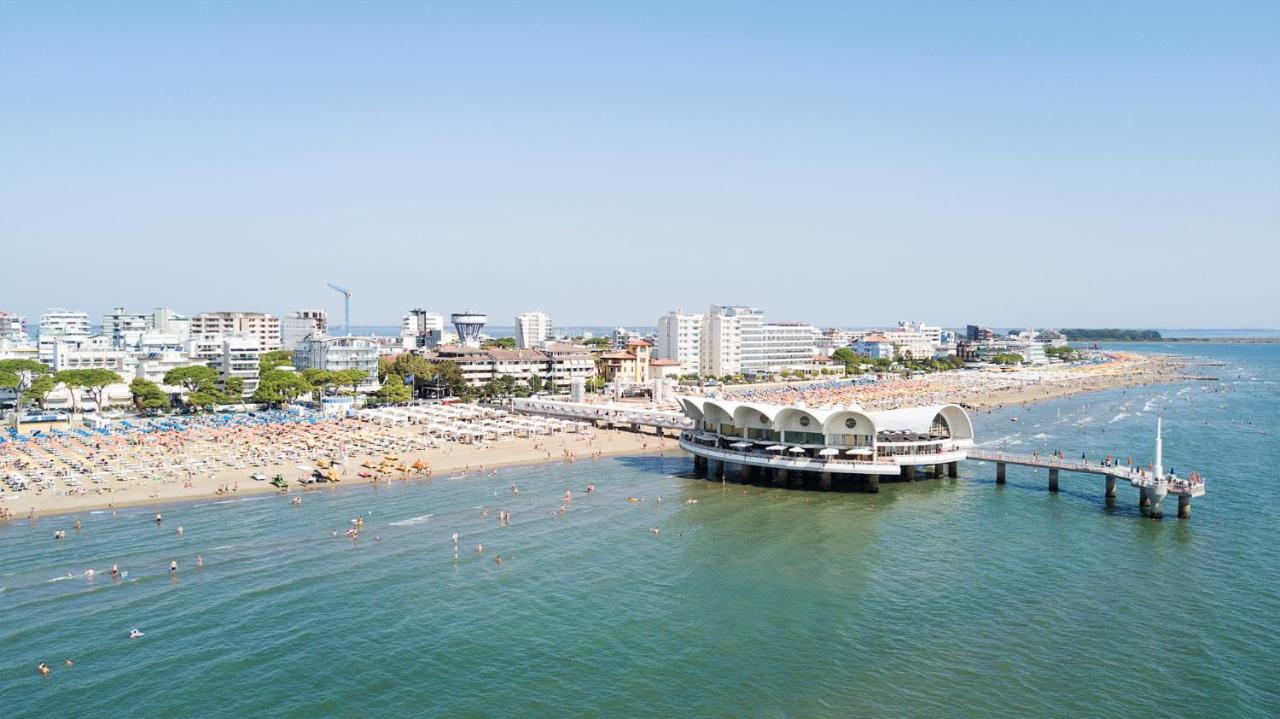 Appartamenti Fungo Lignano Sabbiadoro Exteriör bild
