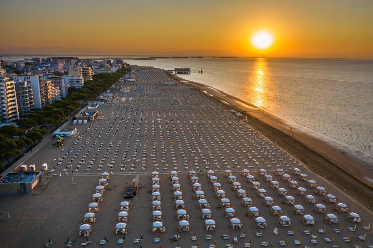 Appartamenti Fungo Lignano Sabbiadoro Exteriör bild